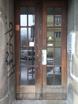 Opotřebované-dveře