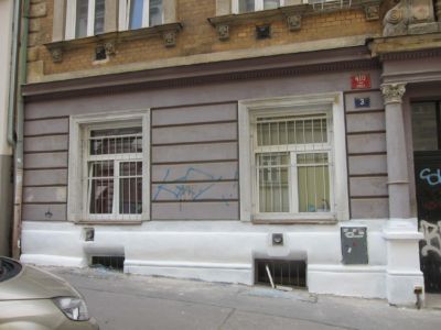 Oprava přední fasády do výšky 1 m